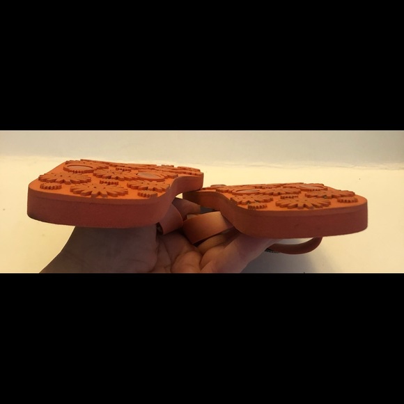 UGG kids Flip Flops, size K13, good preowned condition - Picture 5 of 5